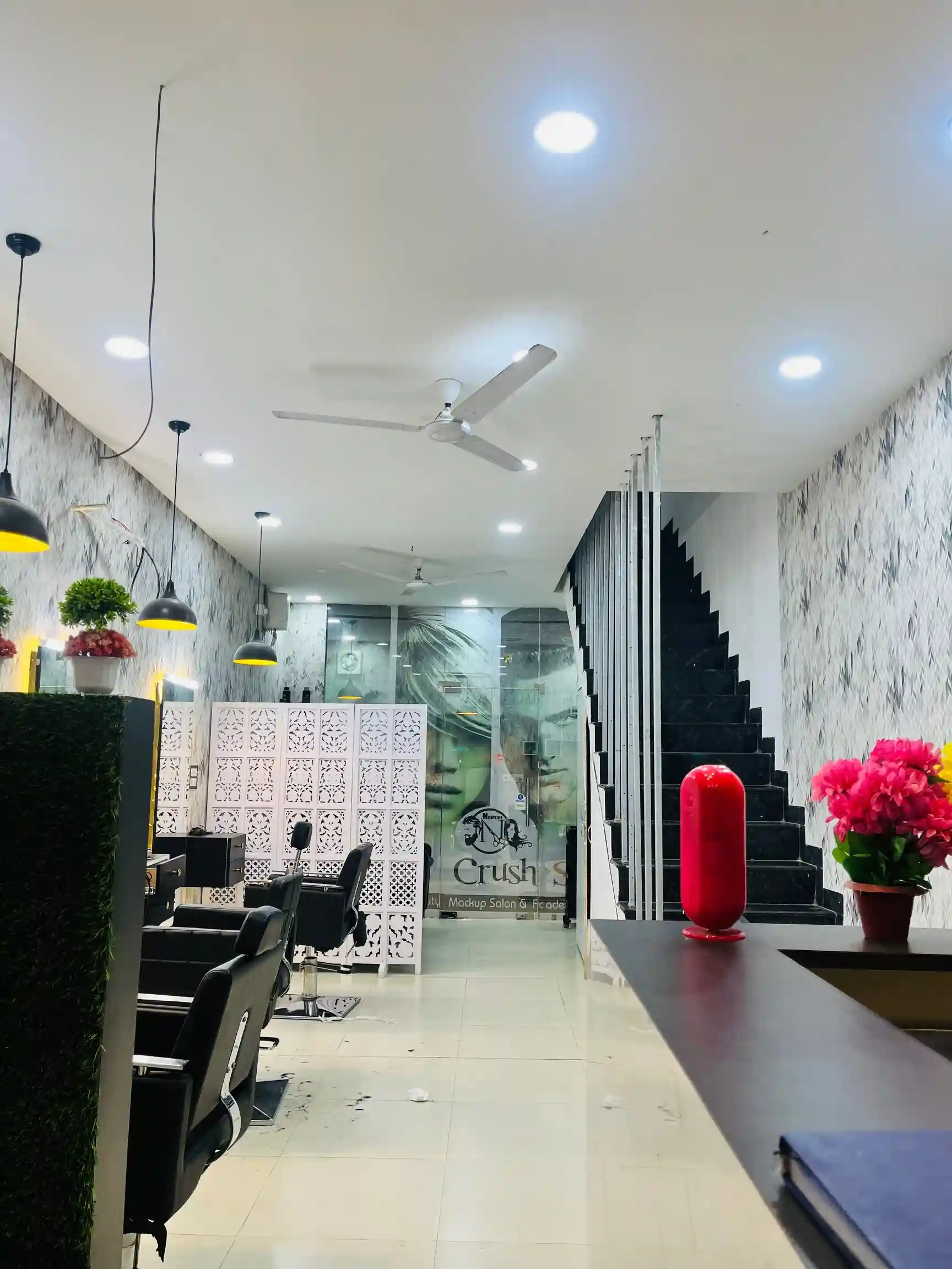 Best Salon Service in Rajendra nagar raipur